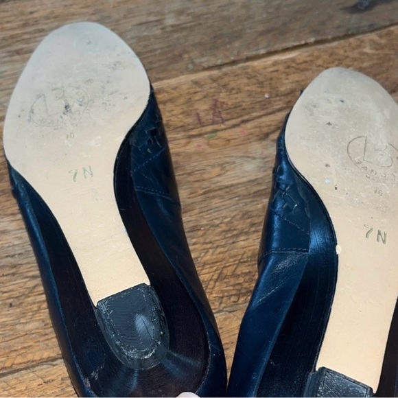 Bandolino Dark Blue Woven Pointed Toe Flats - Picture 4 of 4